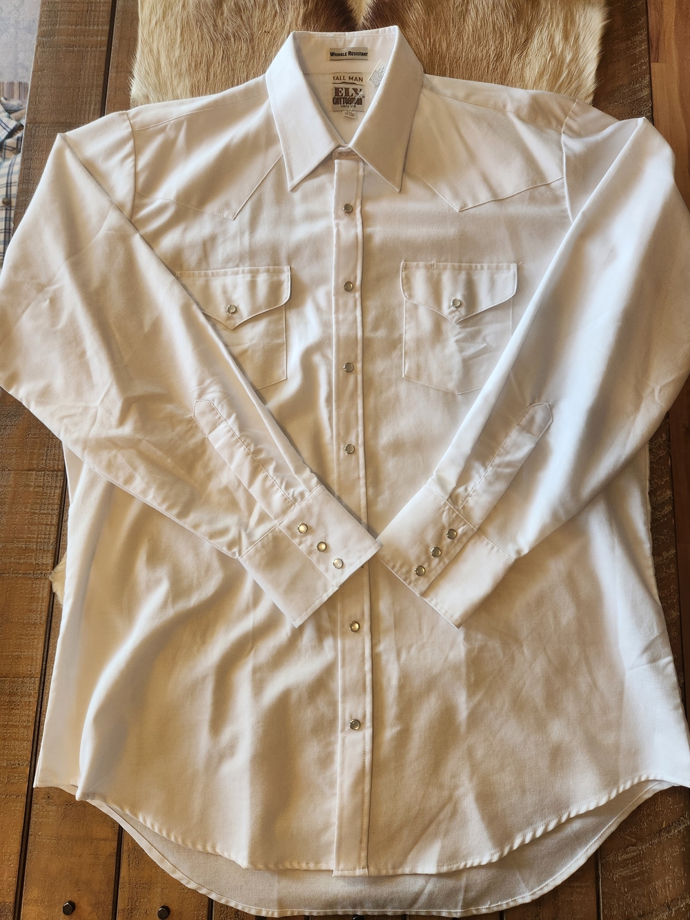 ELY Cattleman Men's White Western PEARL Snap Shirt